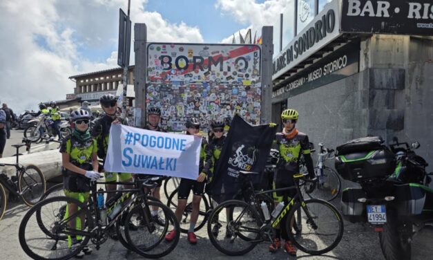 Zdobycie Przełęczy Stelvio – alpejska przygoda Suwalskiej Szkółki Kolarskiej